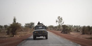Mali: Human Rights Watch accuse les paramilitaires d'Africa Corps d’avoir tué neuf civils dans la région de Mopti image