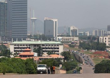 Nigeria: Abuja secouée par le scandale d'un vrai-faux «Conseil présidentiel de promotion des investissement étrangers» i
