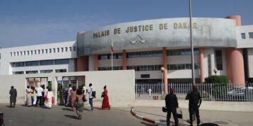 Sénégal: trois chroniqueurs se réclamant du Pastef poursuivis pour offense au chef de l'État image principale