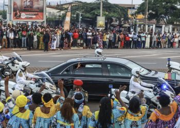 À la Une: le retour de Paul Biya au Cameroun, après plus de deux mois d'absence image principale