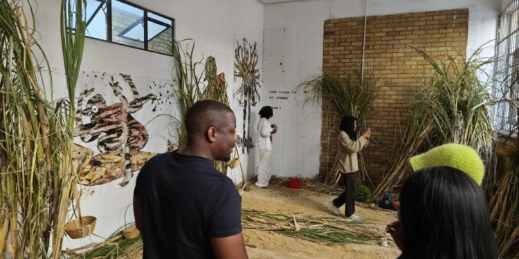 Afrique du Sud: avec le festival Contra.Joburg, des artistes ouvrent leurs studios aux visites image principale