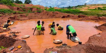 Centrafrique-Cameroun: après l’éboulement de Zamboï, les oppositions critiquent l’encadrement des mines d’or image principale