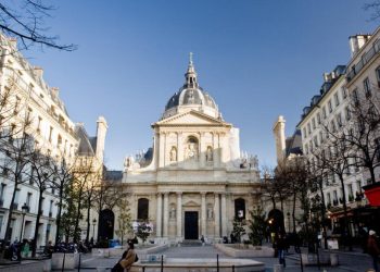 «C'est en train de briser mon rêve»: en France, la hausse des frais d'inscription angoisse les étudiants africains