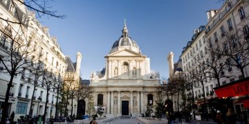 «C'est en train de briser mon rêve»: en France, la hausse des frais d'inscription angoisse les étudiants africains
