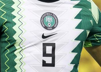 Crise au sommet du football nigérian après la démission du président de la fédération image principale