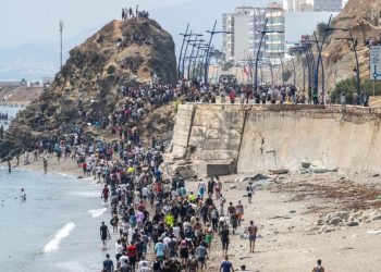 «Déçus et déprimés», ils ne répondront pas aux nouveaux appels à se rendre illégalement à Ceuta image principale