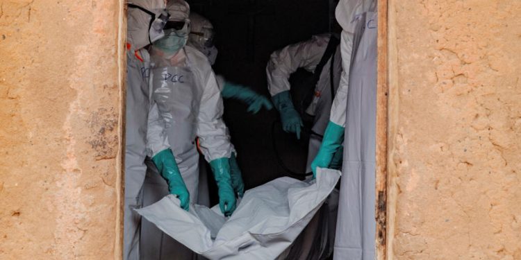 Ebola en RDC: l'Africa CDC alerte sur la propagation du virus la plus rapide jamais enregistrée image principale