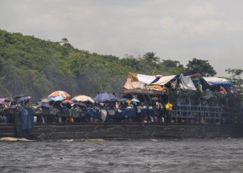 Ebola en RDC: un dispositif pour renforcer les contrôles le long du fleuve Congo image principale