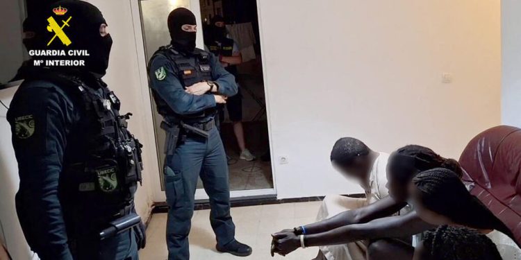 Espagne: la police démantèle un réseau de traite de jeunes migrantes d'origine d'Afrique subsaharienne image principale