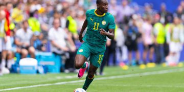Football: l'international sénégalais Nicolas Jackson signe à Aston Villa pour 75 millions d'euros image principale
