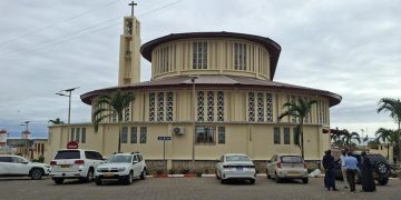 Gabon: après plus d'un an de travaux, la cathédrale de Libreville ouvre à nouveau ses portes image principale