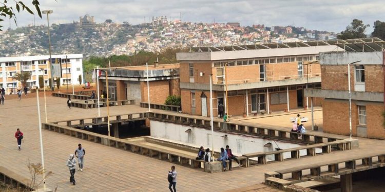 Madagascar annonce le démantèlement d’un réseau de falsification de diplômes image principale