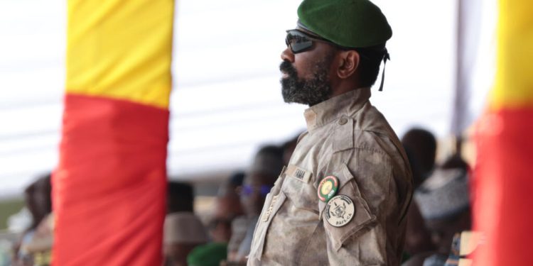 Mali: le président de la Transition accorde une grâce à un agent français de la DGSE image principale