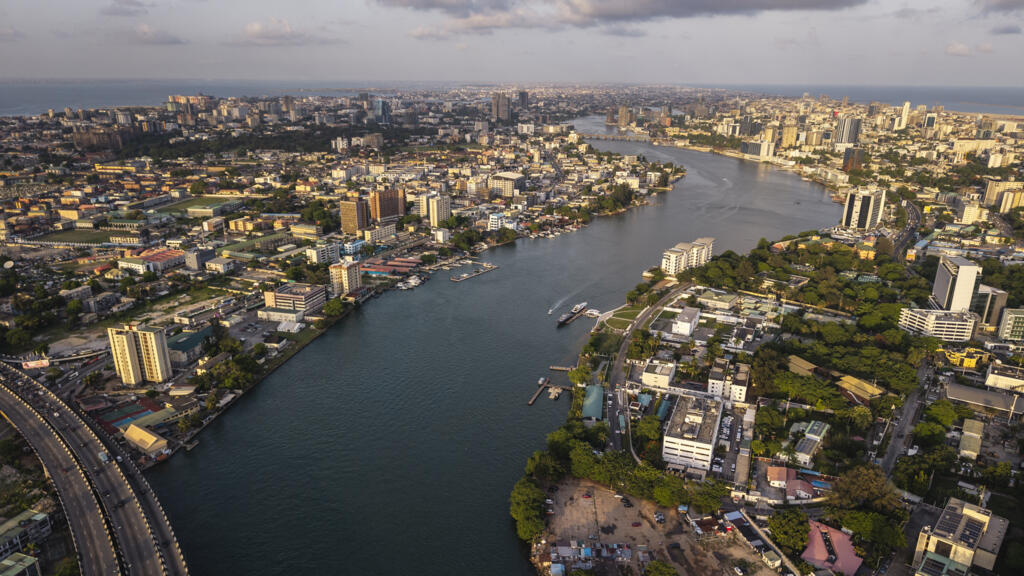Nigeria: à Lagos, des balades urbaines pour sensibiliser à la disparition des espaces naturels image principale Nigeria: à Lagos, des balades urbaines pour sensibiliser à la disparition des espaces naturels image principale