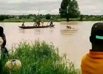 Nigeria: plus de 50 morts dans le naufrage d'un bateau au nord-ouest du pays image principale