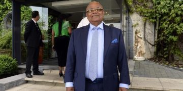 RDC: Katebe Katoto, frère de l'opposant Katumbi et proche du pouvoir, en visite à Lubumbashi image principale