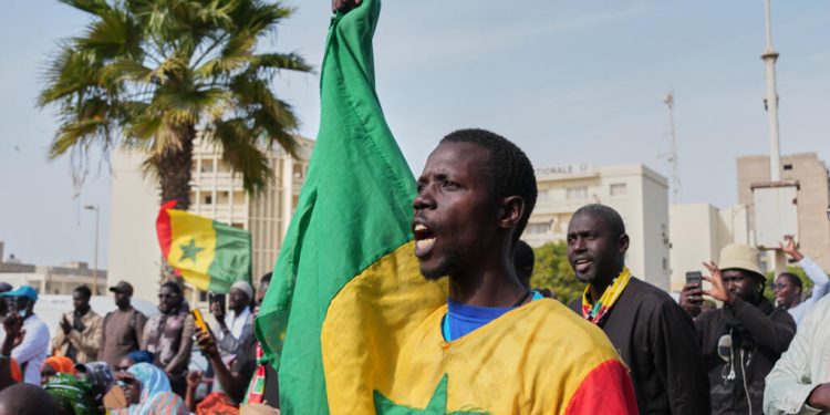 Sénégal: les personnes lesbiennes désormais visées par la répression policière, selon une association image principale