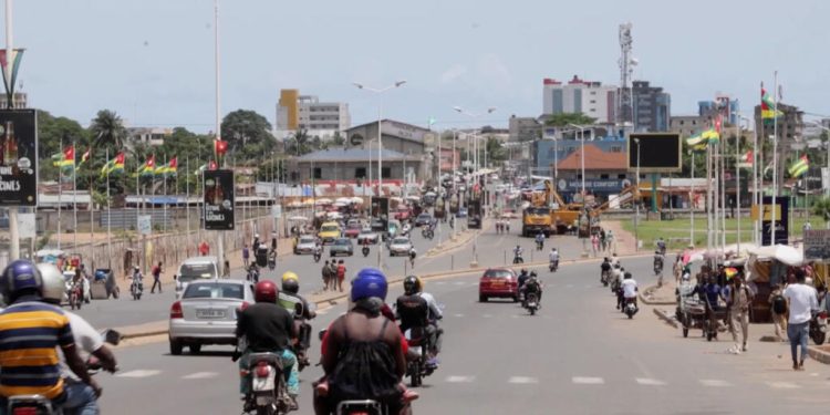 Togo: deux journalistes Français arrêtés et détenus depuis fin juillet, confirme Paris image principale