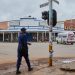 Zimbabwe: la belle-fille du président inculpée pour blanchiment d'argent et trafic de drogue reste en détention image pr